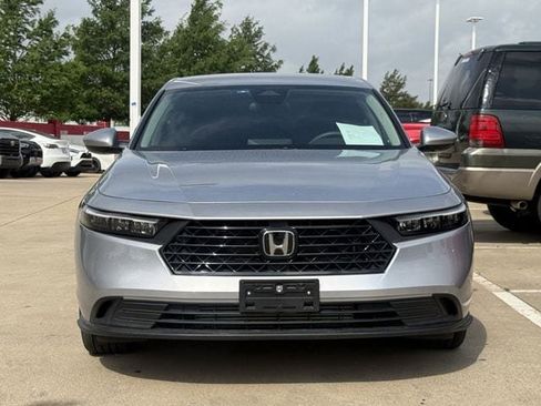 Used 2025 Honda Accord LX image 7