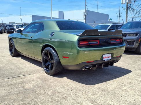 Used 2022 Dodge Challenger SXT w/ Blacktop Package RWD image 4