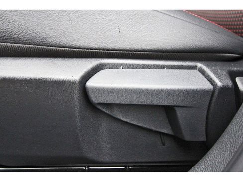 New 2025 Nissan Kicks SR w/ Illumination Package image 20