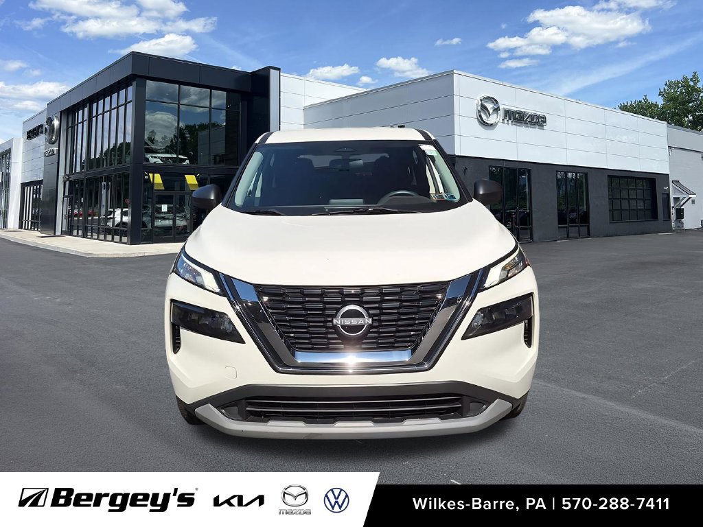 Used 2023 Nissan Rogue S AWD/4WD image 12