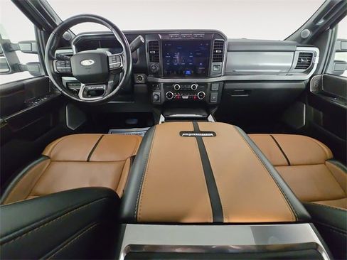 Certified 2024 Ford F350 Platinum image 10