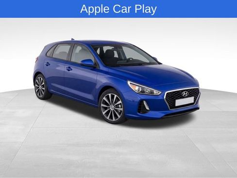 Used 2020 Hyundai Elantra GT FWD image 6