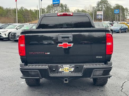 Used 2018 Chevrolet Colorado LT w/ Redline Special Edition RWD image 4