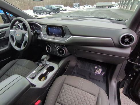 Used 2022 Chevrolet Blazer LT image 28