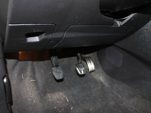 Used 2015 Ford Focus ST w/ Equipment Group 401A image 9