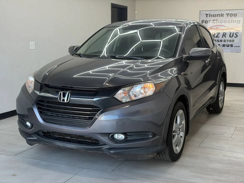 Used 2017 Honda HR-V EX image 1