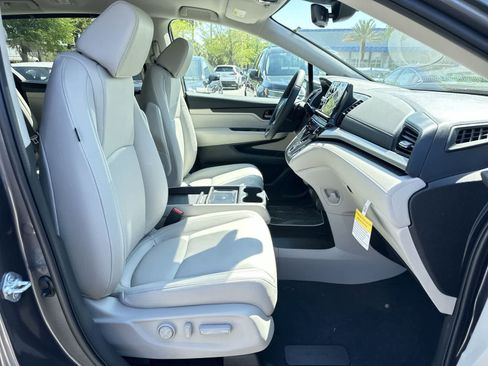 New 2026 Honda Odyssey EX-L image 16