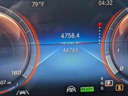 Used 2021 Mercedes-Benz GLS 450 4MATIC image 11