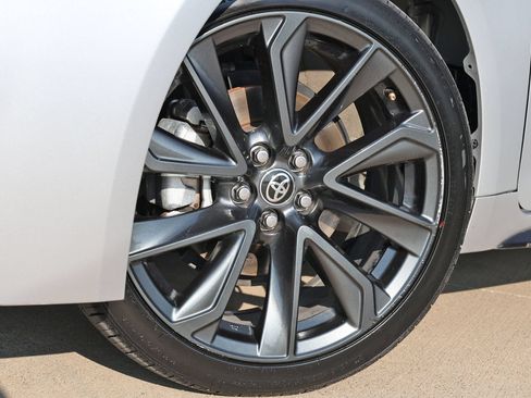 Used 2026 Toyota Corolla SE FWD image 12