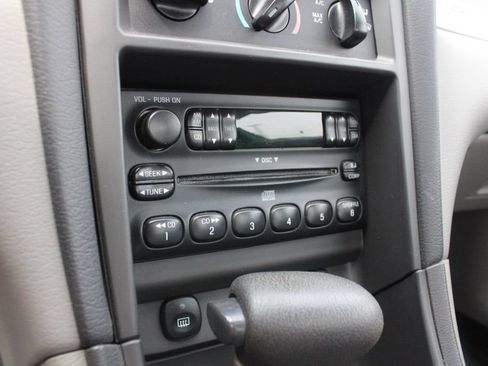 Used 2003 Ford Mustang Coupe RWD image 11