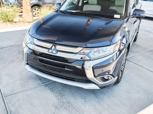Used 2016 Mitsubishi Outlander SEL FWD image 6