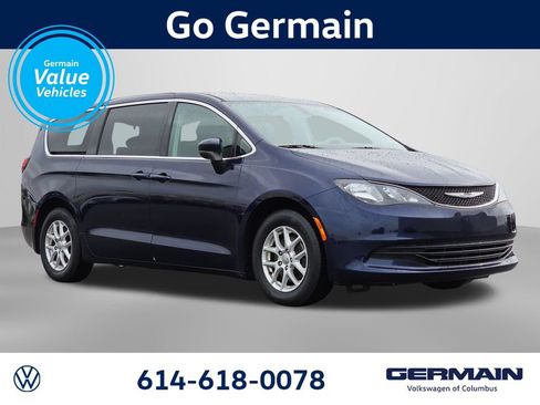 Used 2017 Chrysler Pacifica LX FWD image 4