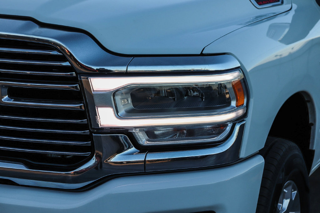 Used 2024 RAM 2500 Laramie w/ Safety Group AWD/4WD image 5
