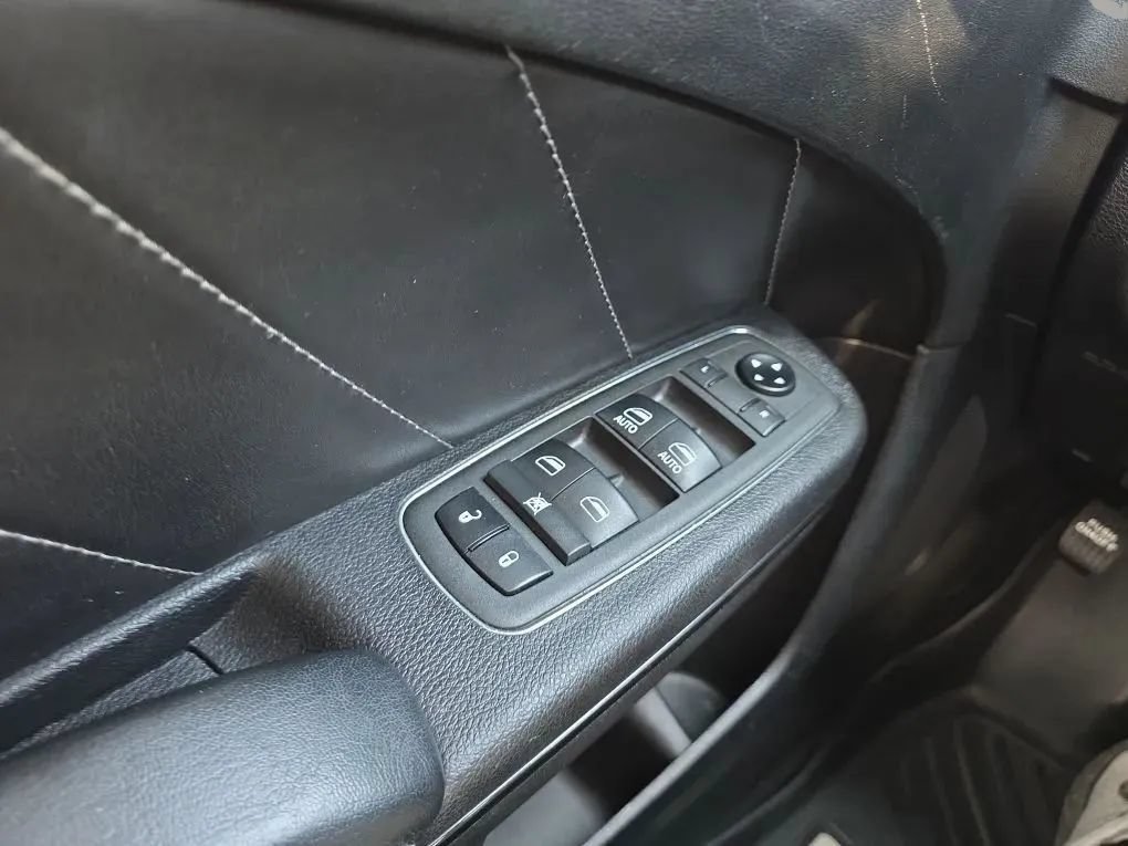 Used 2021 Dodge Charger R/T w/ Plus Group RWD image 25