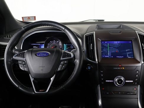 Used 2020 Ford Edge ST w/ Cold Weather Package image 34