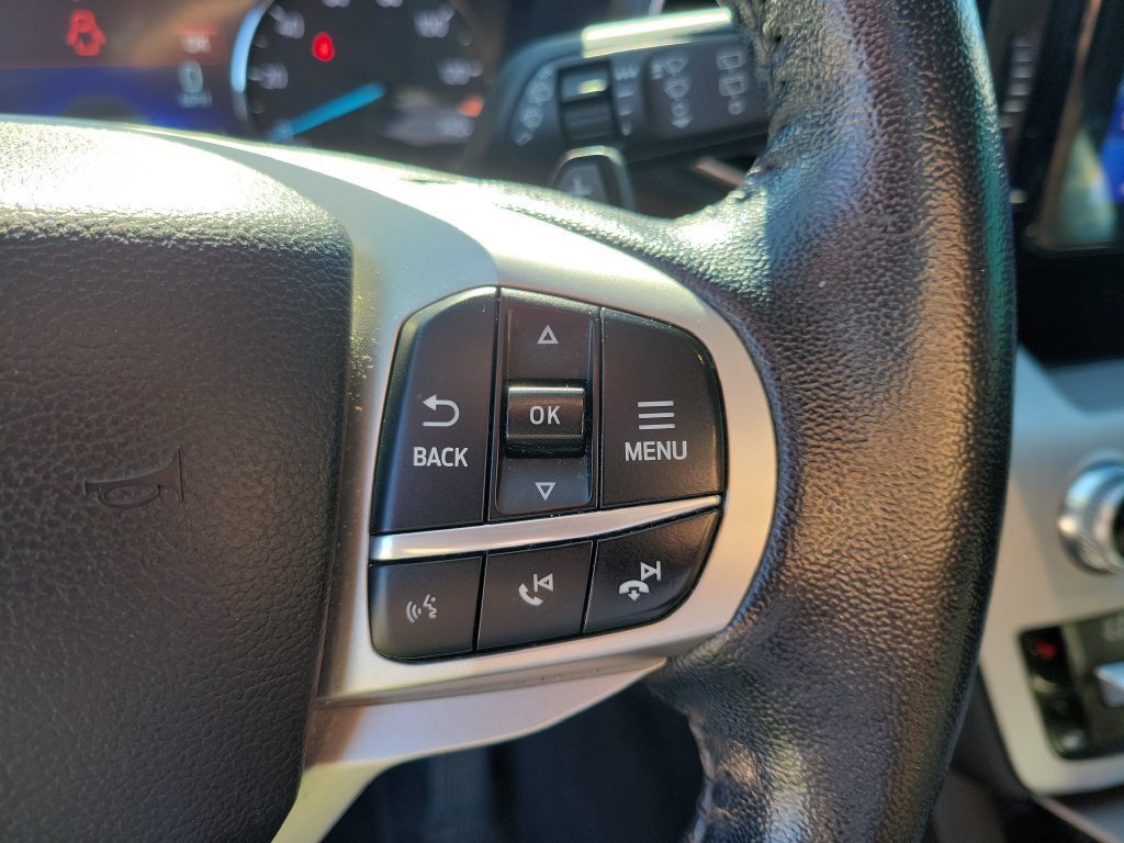 Used 2020 Ford Explorer XLT w/ Equipment Group 202A AWD/4WD image 25
