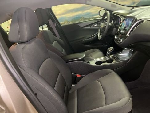 Used 2024 Chevrolet Malibu LT image 55