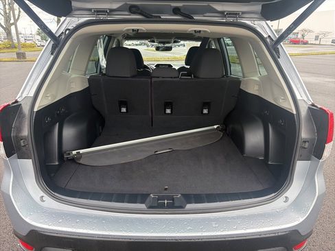Used 2023 Subaru Forester Premium image 19