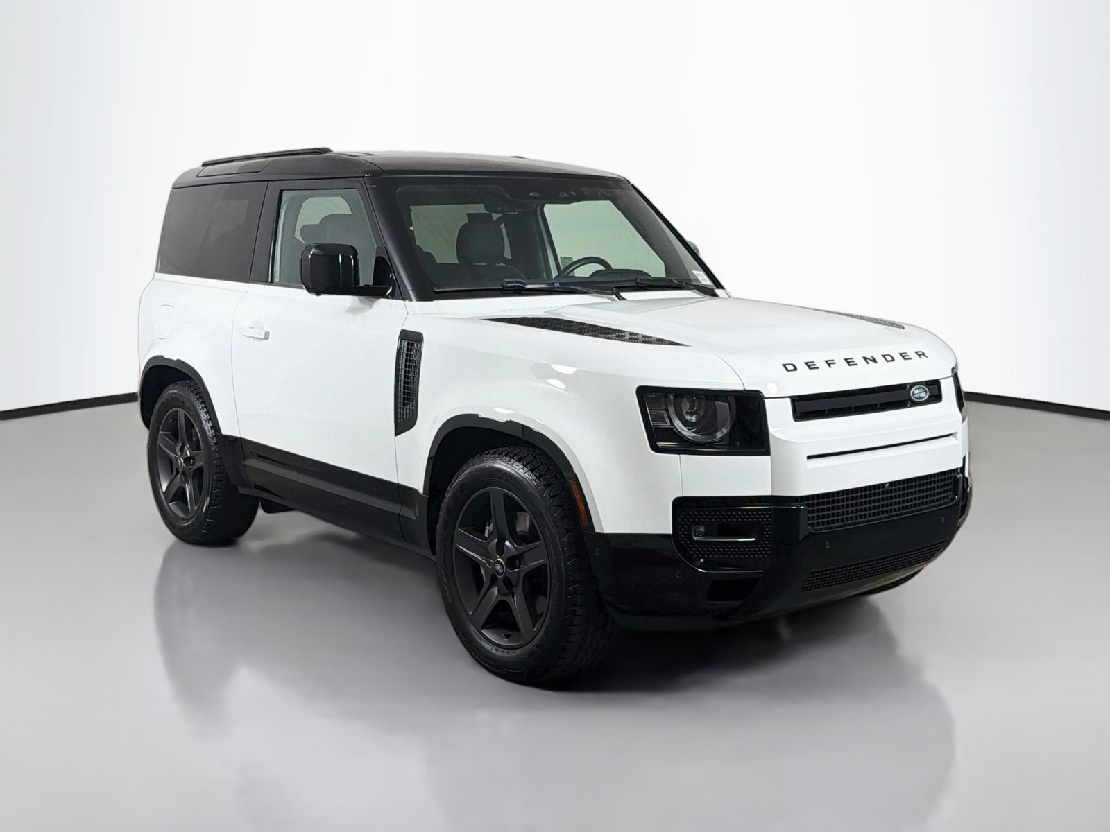 Used 2024 Land Rover Defender 90 X-Dynamic SE AWD/4WD image 7