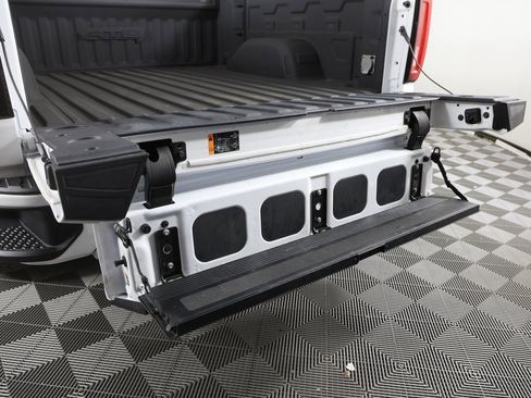 Used 2023 GMC Sierra 1500 AT4 w/ Technology Package image 7