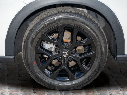 Certified 2024 Honda HR-V Sport image 37