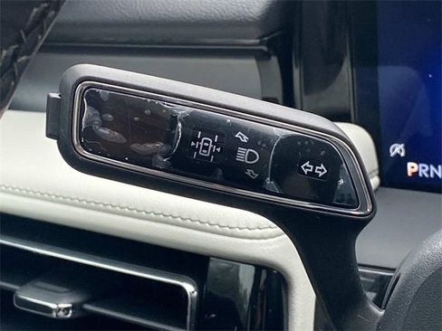 Used 2025 Lincoln Aviator 2WD image 22