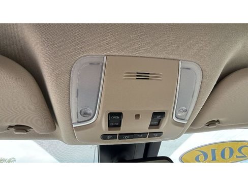Used 2016 Toyota Prius Four w/ Advanced Technology Package FWD image 26