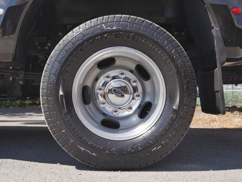 Certified 2024 Ford F350 Limited w/ FX4 Off-Road Package AWD/4WD image 22