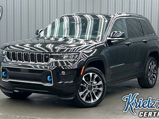 Used 2023 Jeep Grand Cherokee Overland w/ Advanced Protech Group III image 1