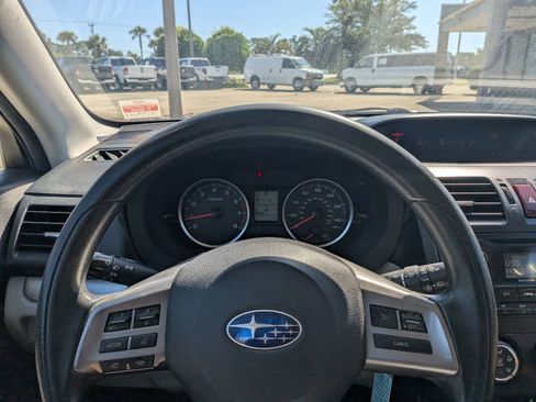 Used 2014 Subaru Forester 2.5i AWD/4WD image 29