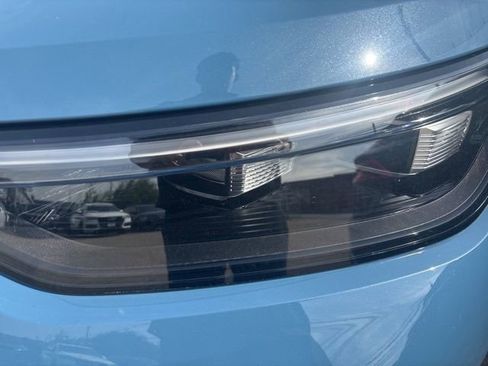 Used 2025 Volkswagen Tiguan SE R-Line AWD/4WD image 2