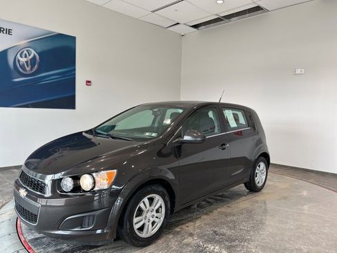 Used 2014 Chevrolet Sonic LT image 2
