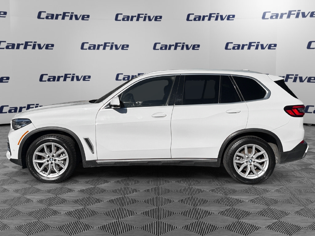 Used 2023 BMW X5 xDrive40i w/ Parking Assistance Package AWD/4WD image 2