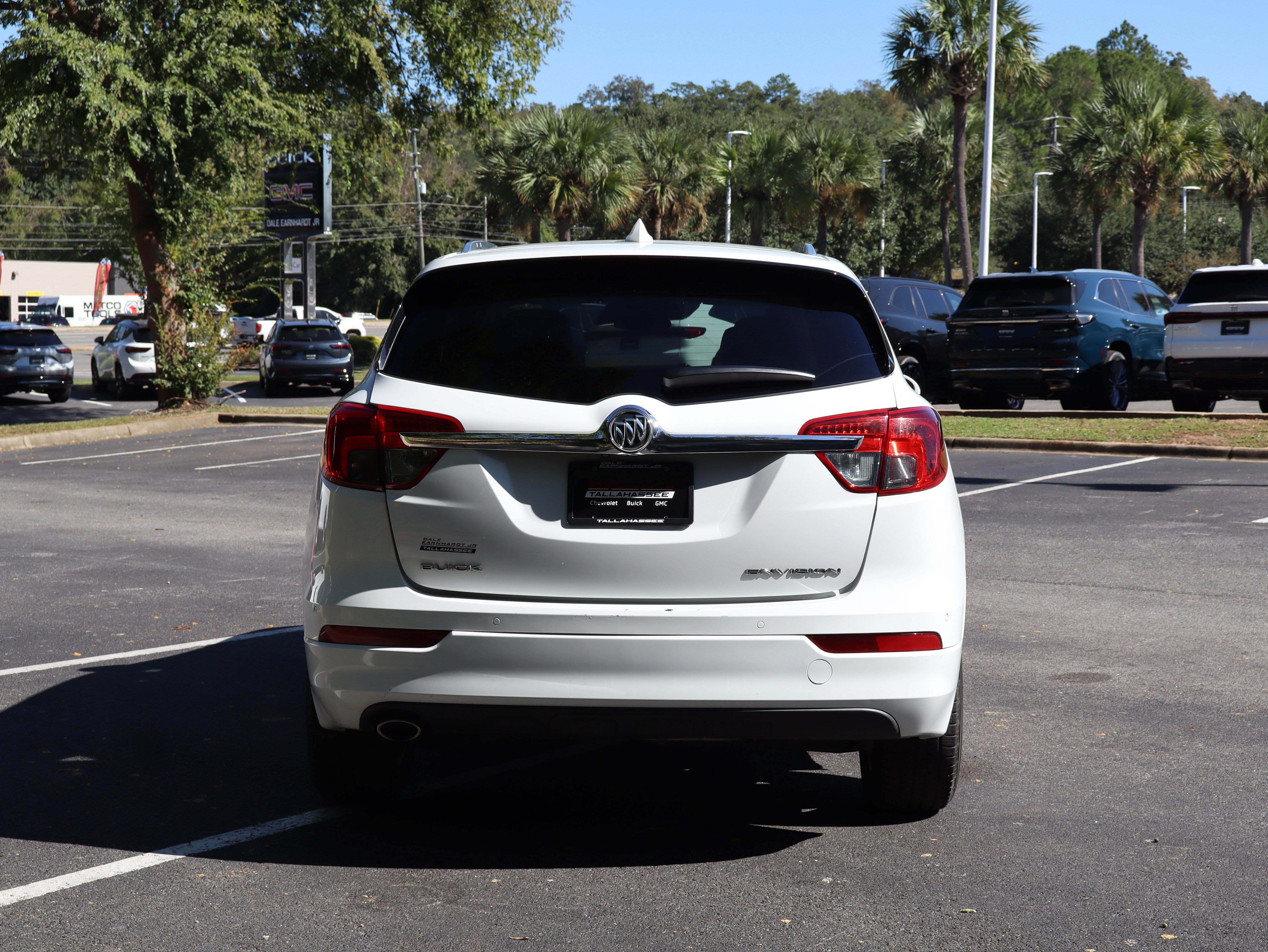Used 2018 Buick Envision Essence FWD image 8