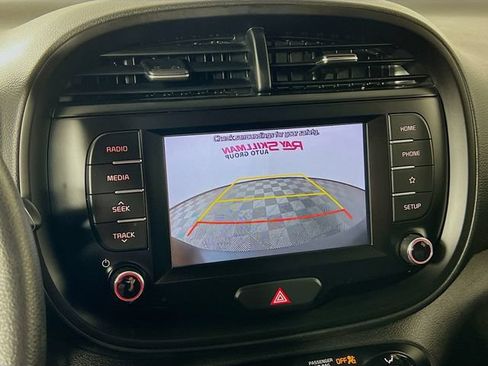 Used 2020 Kia Soul LX FWD image 17