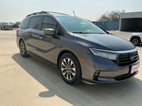 Used 2022 Honda Odyssey EX-L image 3