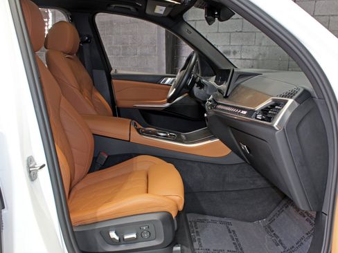 Used 2024 BMW X5 sDrive40i image 52