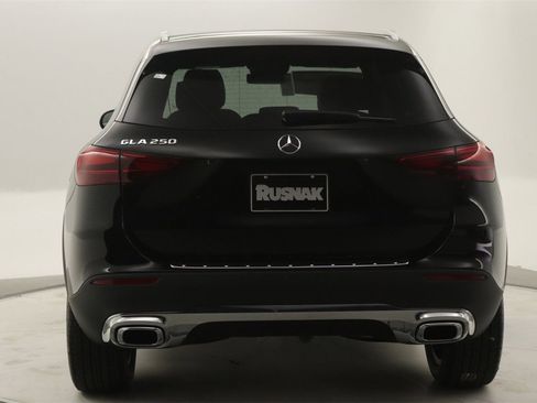 New 2026 Mercedes-Benz GLA 250 image 3