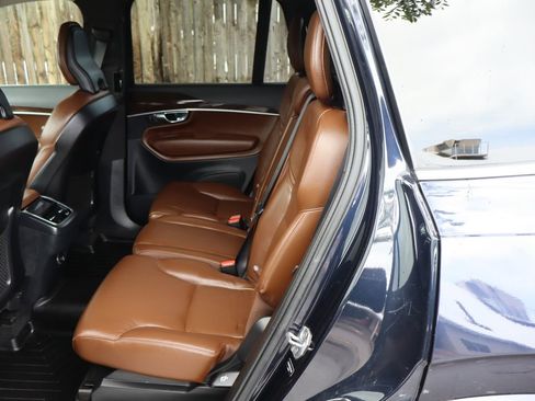 Used 2019 Volvo XC90 T6 Momentum w/ Advanced Package AWD/4WD image 20