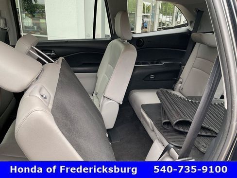 Used 2016 Honda Pilot Touring image 25