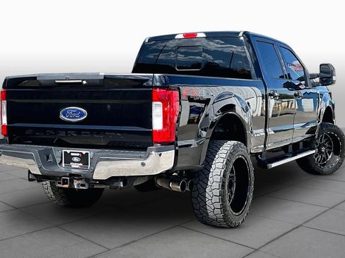 Used 2017 Ford F250 Lariat w/ Lariat Ultimate Package AWD/4WD image 13