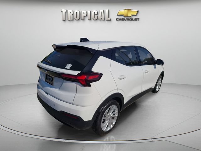 New 2027 Chevrolet Bolt LT FWD image 5