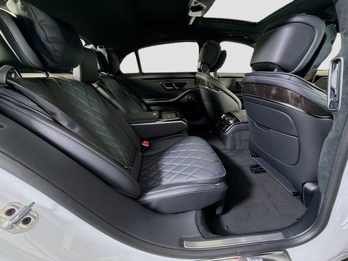 New 2026 Mercedes-Benz S 580 4MATIC Sedan image 30