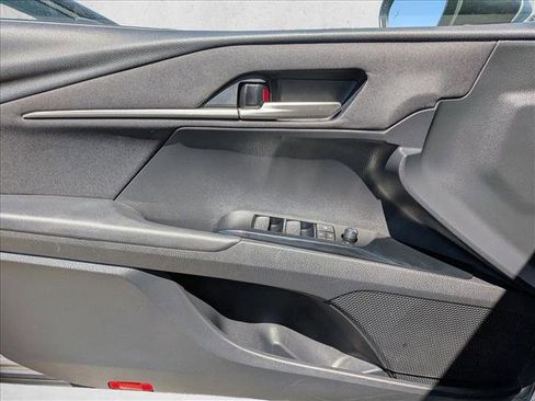 Used 2025 Toyota Camry LE FWD image 10