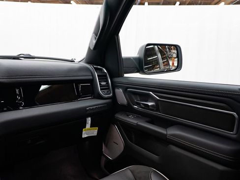 New 2026 RAM 1500 Laramie AWD/4WD image 11