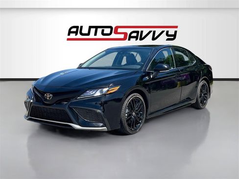 Used 2024 Toyota Camry XSE image 3
