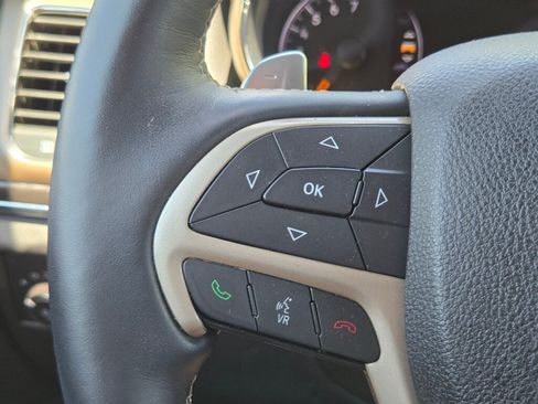 Used 2016 Jeep Grand Cherokee Limited AWD/4WD image 18