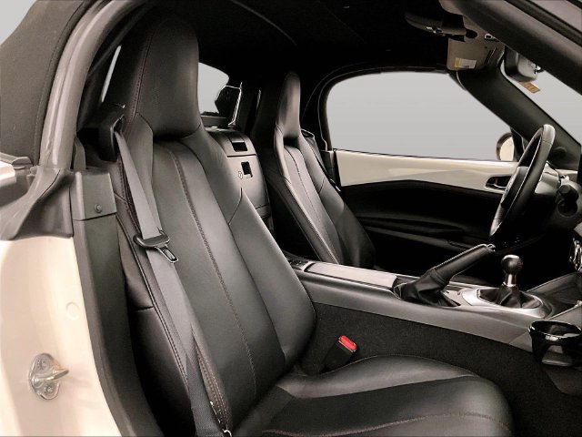 Used 2016 MAZDA MX-5 Miata Grand Touring RWD image 7