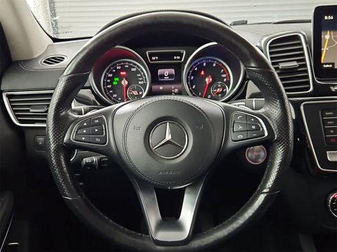 Used 2017 Mercedes-Benz GLS 550 4MATIC image 24