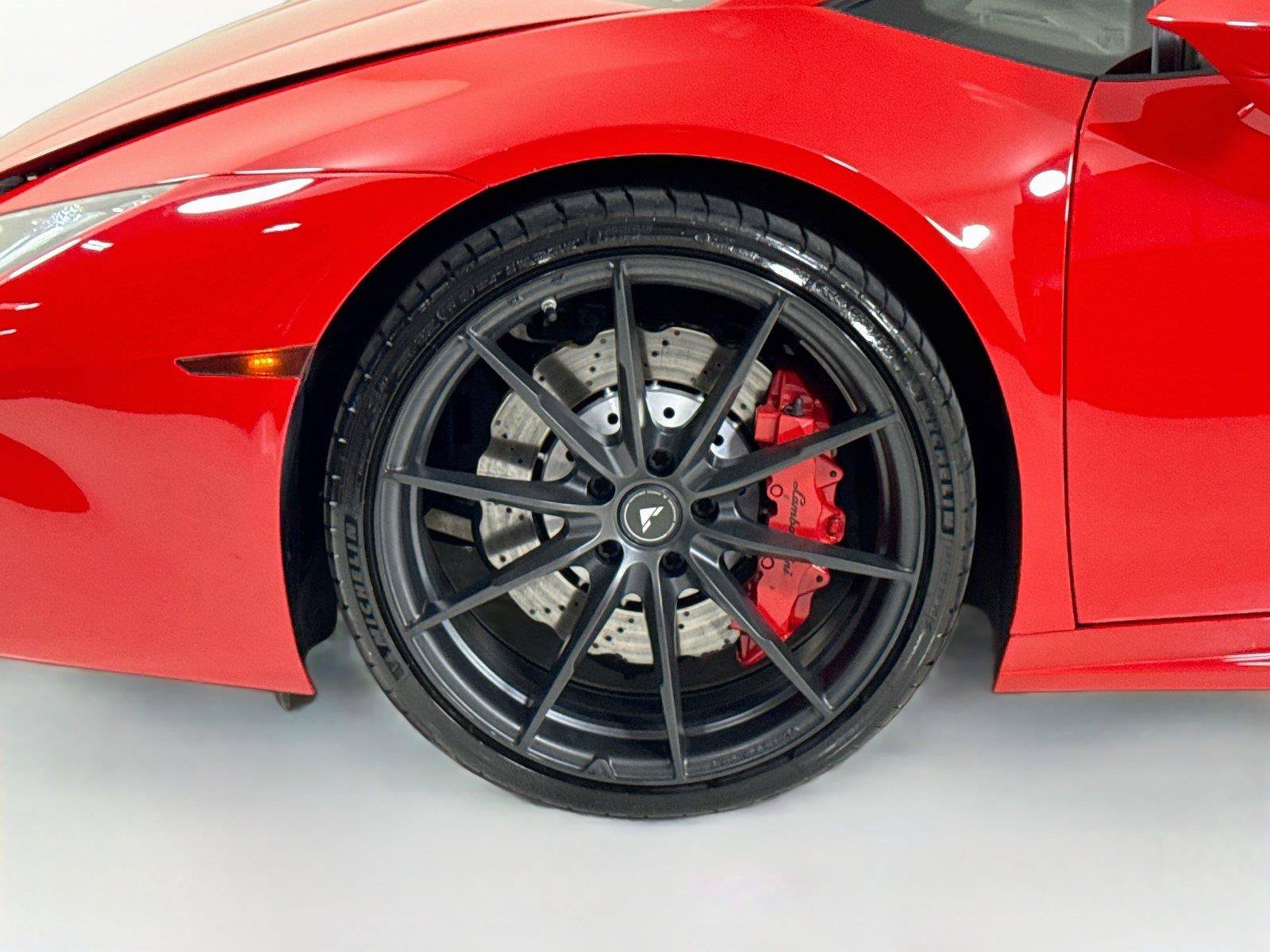 Used 2016 Lamborghini Huracan LP 580-2 RWD image 37